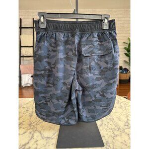 Vineyard Vines Black Camo Print Lightweight Athletic Shorts Mens Size Large